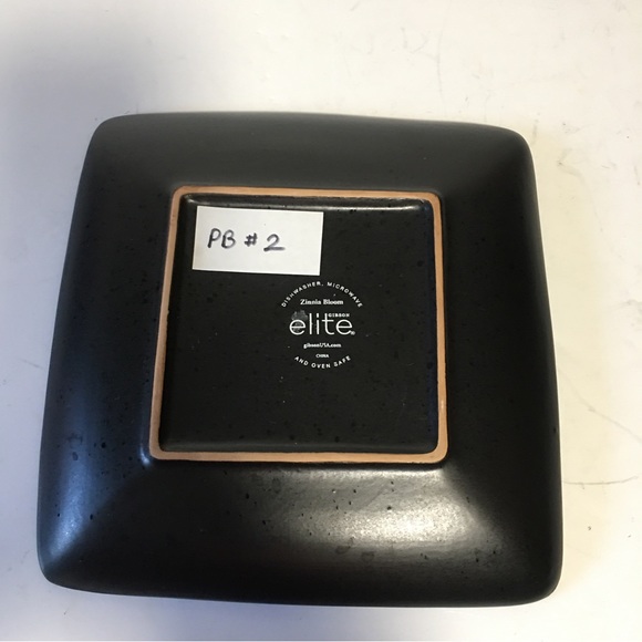 Gibson elite Zinnia Bloom square plate 7.75” 1 Zinnia flower brown rust - Picture 10 of 15